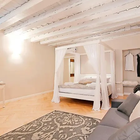 Apartment Boutique